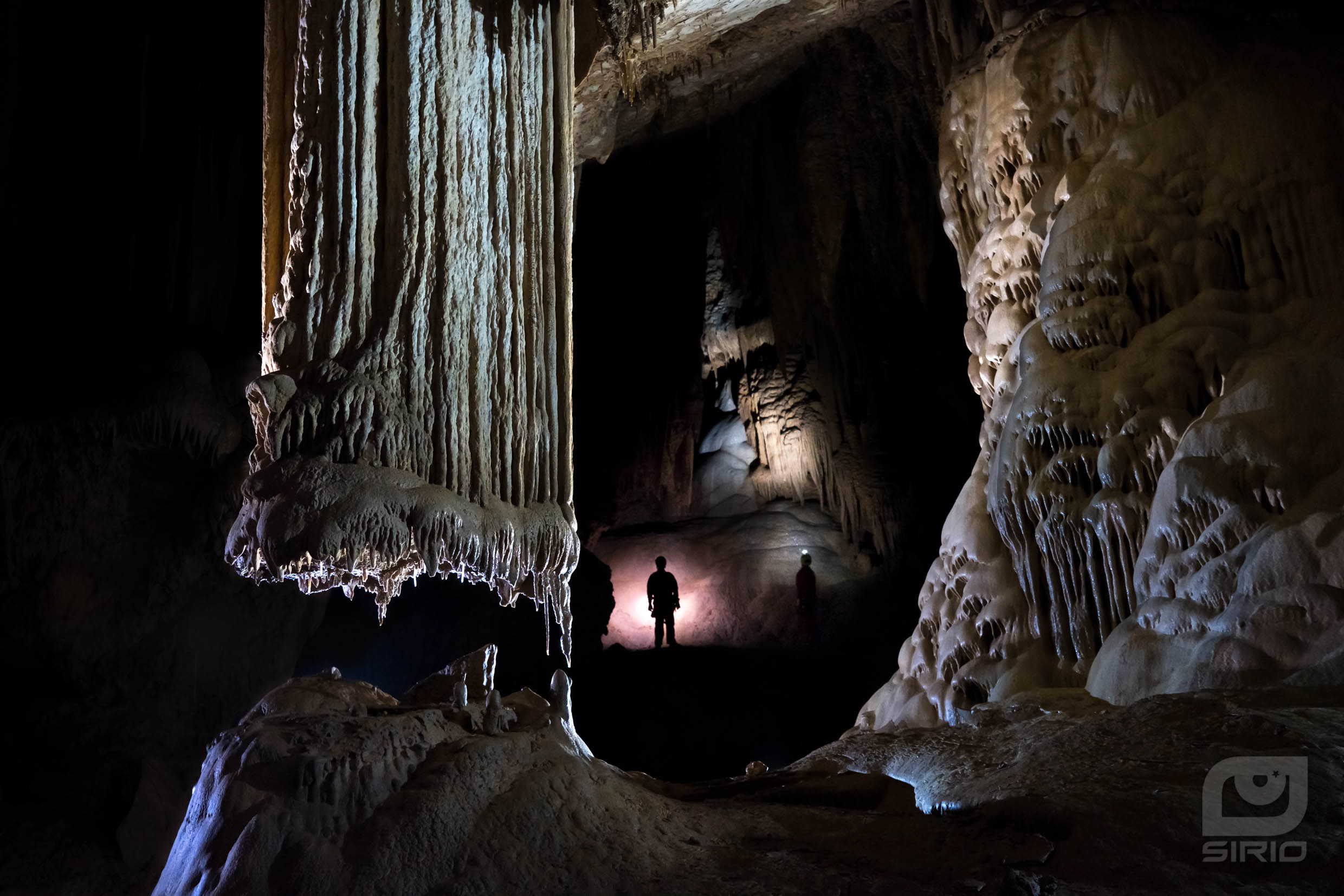 Cave chamber with column