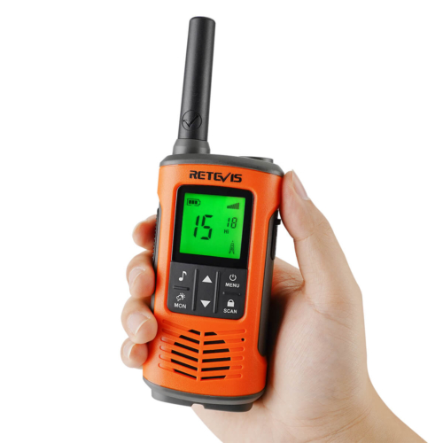Retevis-RT45P-on hand